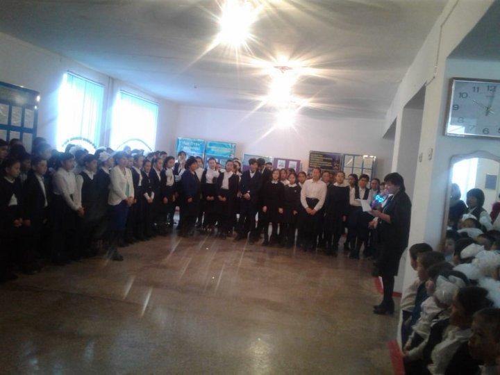 "Өзін-өзі тану: Махаббат пен Шығармашылық педагогикасы"